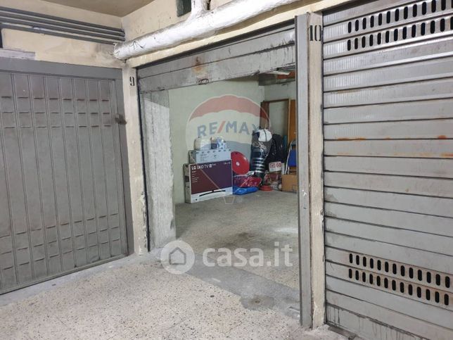 Garage/posto auto in residenziale in Via Allegria 8