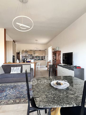 Appartamento in residenziale in Via Giacomo Puccini 30