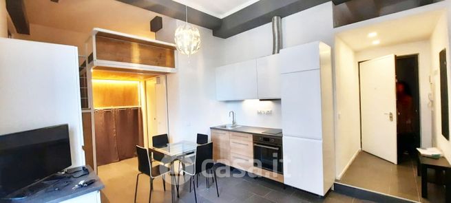 Loft in residenziale in Viale Italia 39