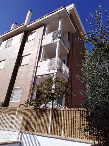 Appartamento in residenziale in Via Marmolada