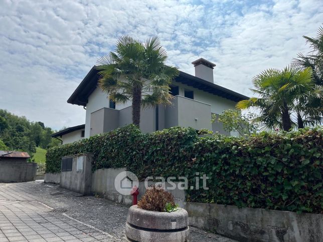 Villa in residenziale in