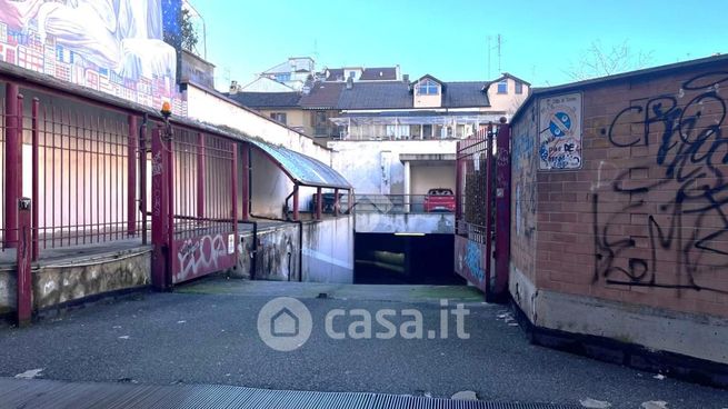 Box/posto auto in residenziale in Via Fiano 26