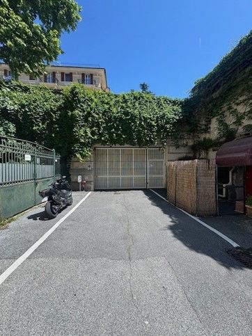 Ufficio in commerciale in Via Francesco Pozzo