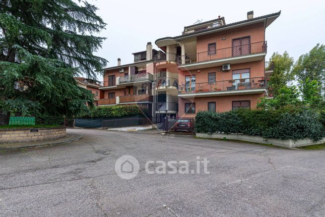 Appartamento in residenziale in Via Monte Grappa 64