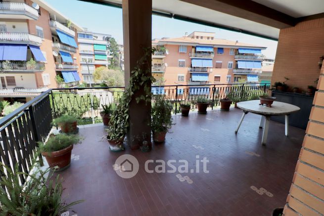 Appartamento in residenziale in Via Pasquale Baffi 26