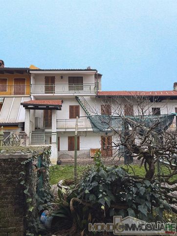 Rustico/casale in residenziale in Frazione Vignali 57