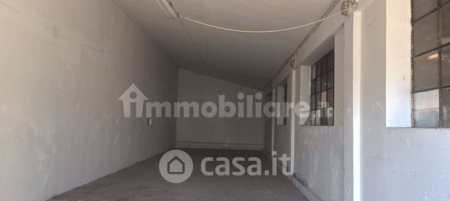 Capannone in commerciale in Via Caselette 69