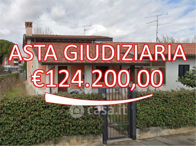 Villetta a schiera in residenziale in Via Trieste 38
