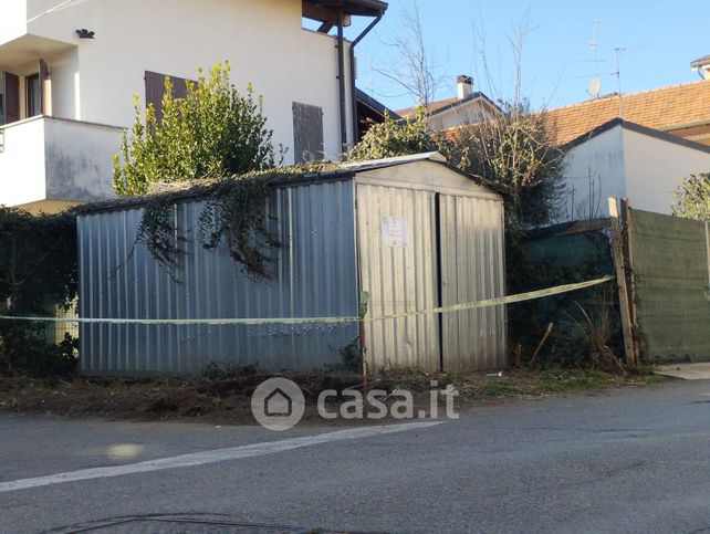 Garage/posto auto in residenziale in Via Belgioioso 41