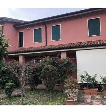 Appartamento in residenziale in Via Santa Giustina 17 /A