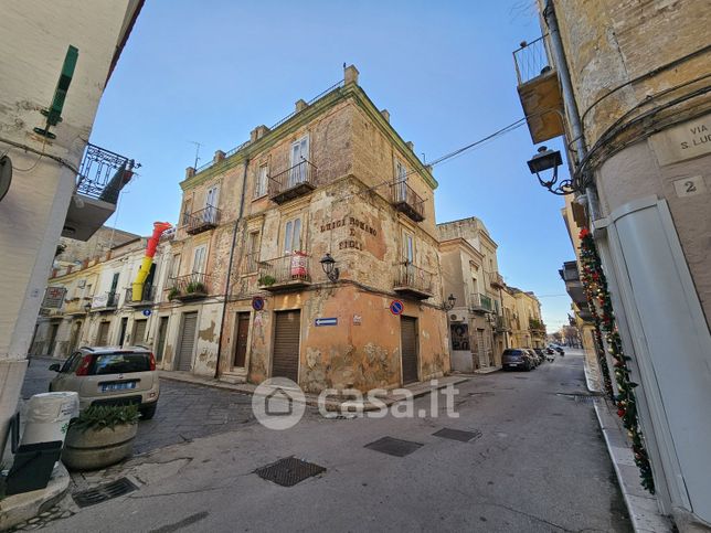 Casa indipendente in residenziale in Via Roma