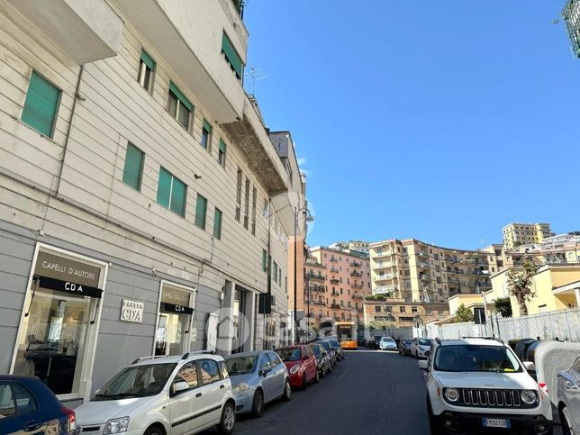 Appartamento in residenziale in Viale Villa Santa Maria 12