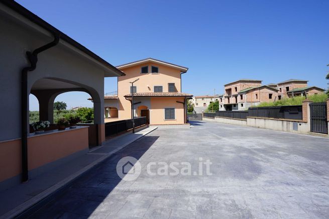 Appartamento in residenziale in Via Prime Case 103