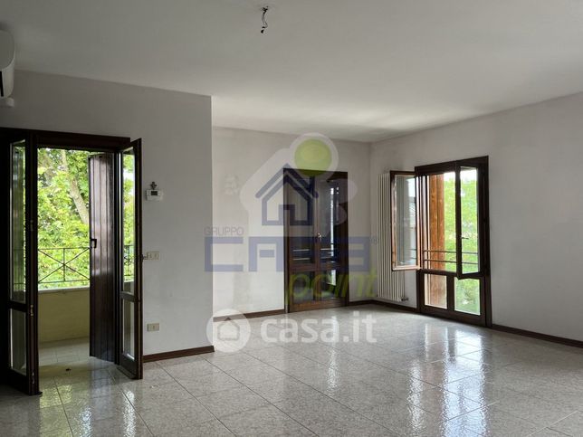 Appartamento in residenziale in Via Sanfelice