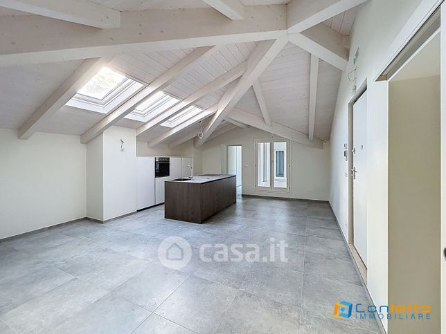 Appartamento in residenziale in Via Fratelli Rosselli 11