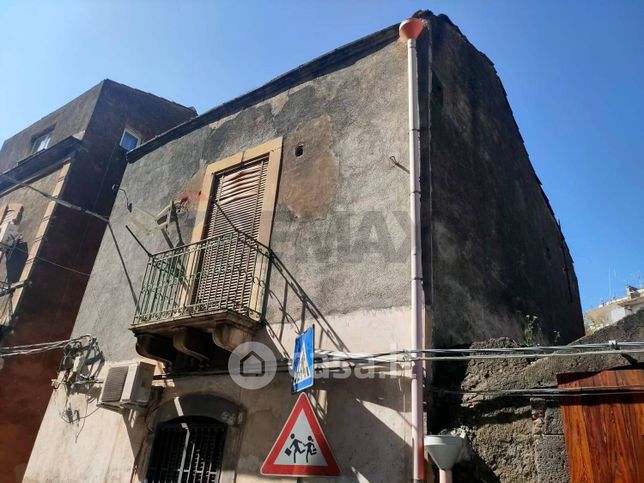 Casa bi/trifamiliare in residenziale in Via Orfanotrofio Santa Casa 51