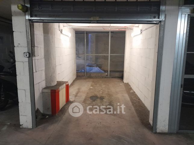 Garage/posto auto in residenziale in Viale Liegi 29