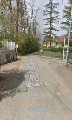 Box/posto auto in residenziale in Via I° Maggio