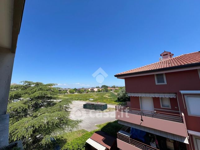 Appartamento in residenziale in Via Ascoli 14