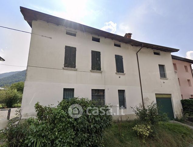 Casa indipendente in residenziale in Via G. Garibaldi 35