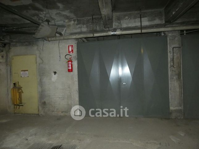 Box/posto auto in residenziale in Via Cuneo