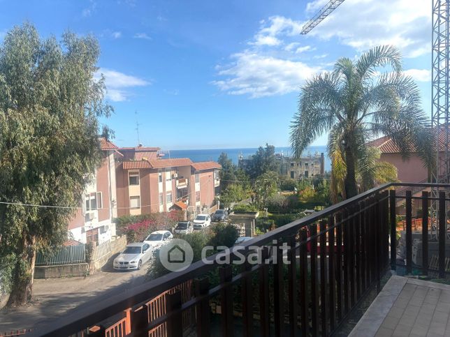Appartamento in residenziale in Via Litteri