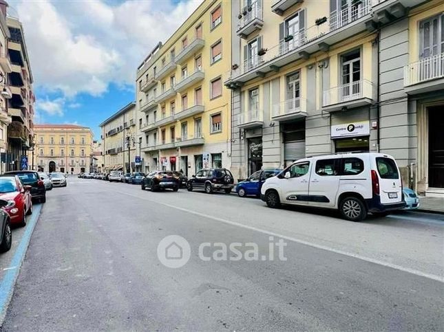Ufficio in commerciale in Via Giacomo Matteotti