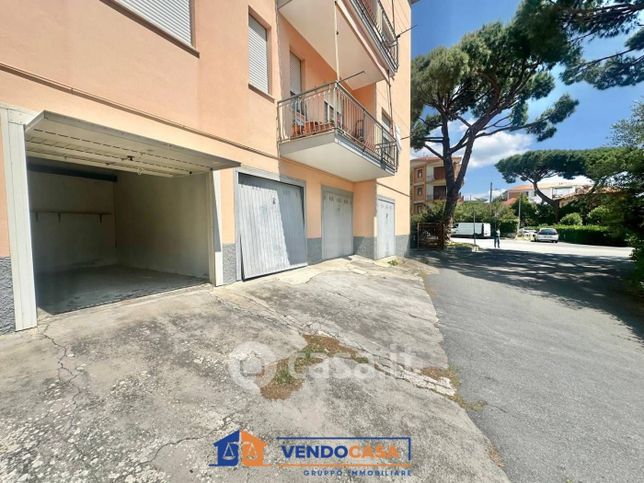 Box/posto auto in residenziale in Via Piave