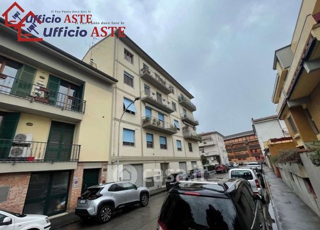 Appartamento in residenziale in Via Vittorio Alfieri 12