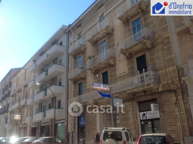 Ufficio in commerciale in Via Umberto I