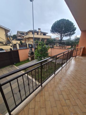 Villetta a schiera in residenziale in Via Monte Cremasco 103