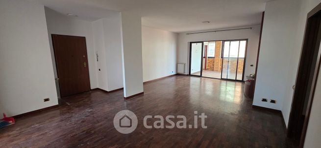 Appartamento in residenziale in Via Priverno 18