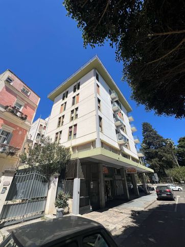 Ufficio in commerciale in Via XXV Luglio 2