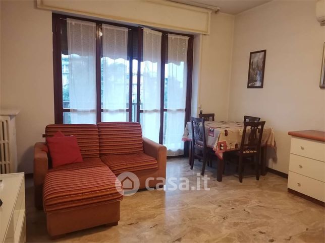 Appartamento in residenziale in Via Bari 24