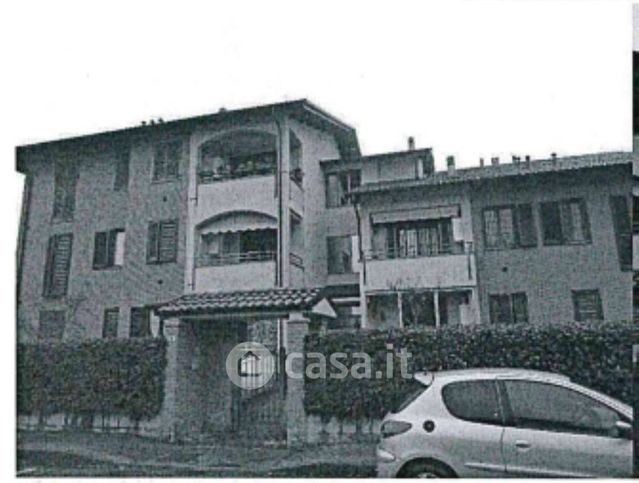 Appartamento in residenziale in Via Don Colzani