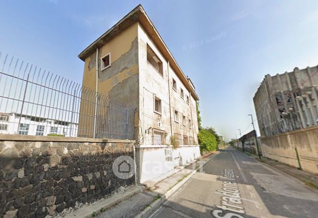 Capannone in commerciale in Stradone Vigliena 23