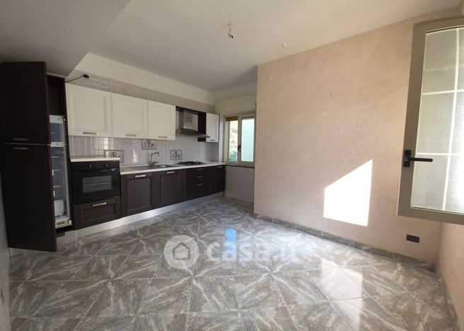 Appartamento in residenziale in Via Raimondo Annecchino 222