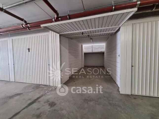 Box/posto auto in residenziale in 