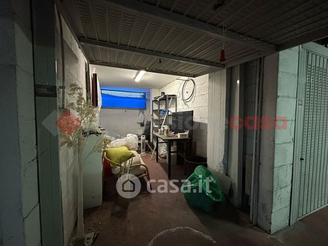 Box/posto auto in residenziale in Via Luigi Gastinelli 216