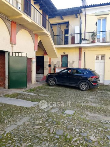 Appartamento in residenziale in Via Asilo 2