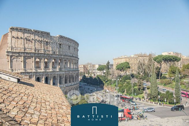 Attico/mansarda in residenziale in Piazza del Colosseo