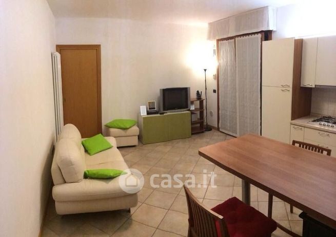 Appartamento in residenziale in Via Settembrini