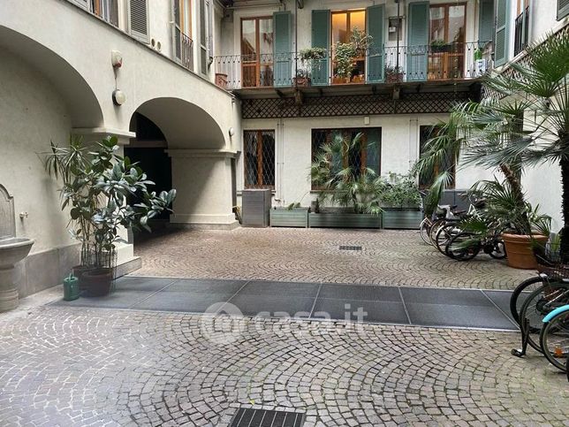 Box/posto auto in residenziale in Corso di Porta Nuova 36