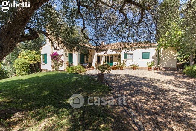 Villa in residenziale in Via del Pianone Alto