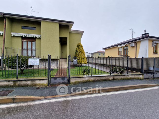 Casa indipendente in residenziale in Via Camillo Benso Conte di Cavour 43