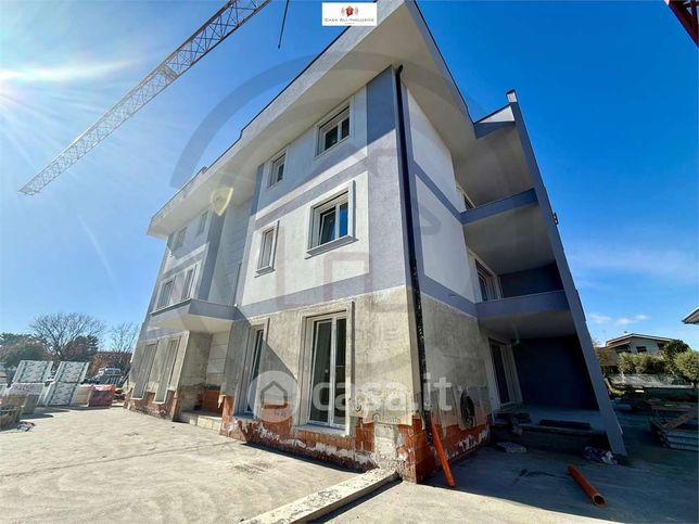 Appartamento in residenziale in Via Montello