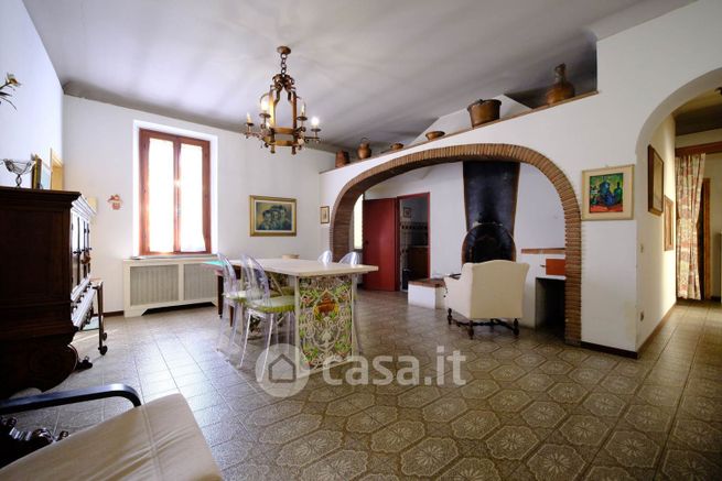 Casa indipendente in residenziale in Via Giuseppe Garibaldi