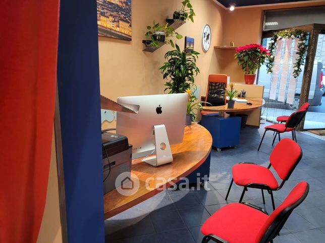 Ufficio in commerciale in Via Francesco Puccinotti 29 /R