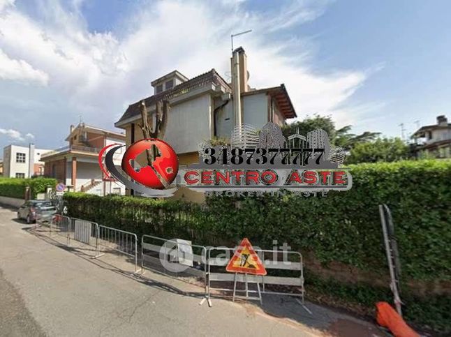 Appartamento in residenziale in Via Giosuè Carducci