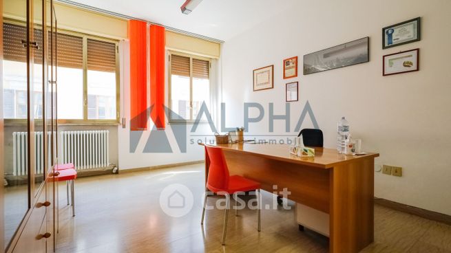 Ufficio in commerciale in Corso della Repubblica